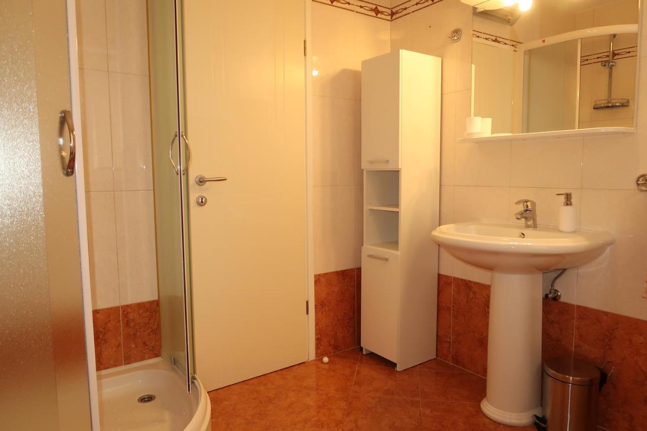 Nikas1 Rabac Apartment Ngoại thất bức ảnh